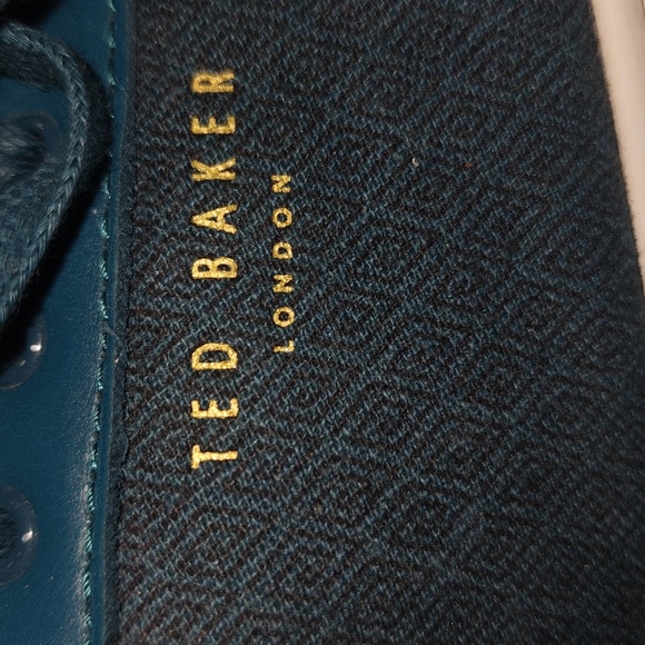 Ted Baker sneaker size 9 - Picture 6 of 7